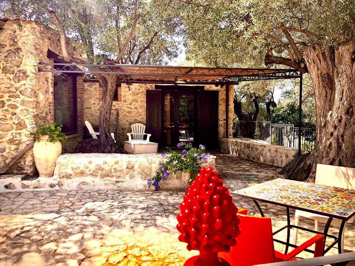 Agriturismo Roba Degli Ulivi Villa Agrigento Exterior photo