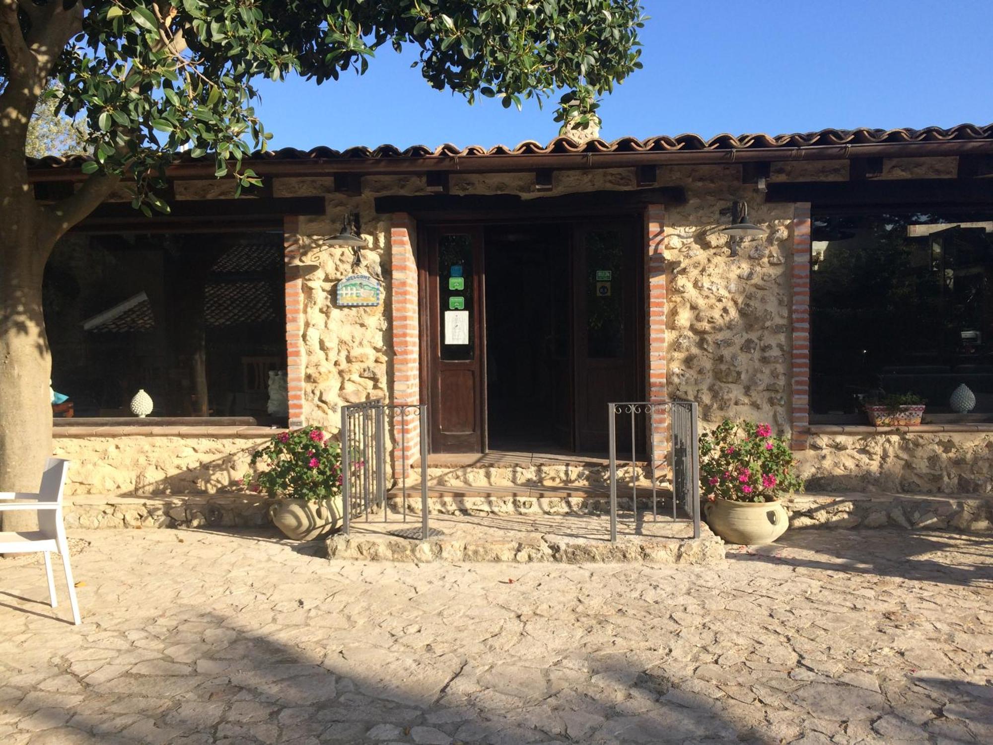 Agriturismo Roba Degli Ulivi Villa Agrigento Exterior photo
